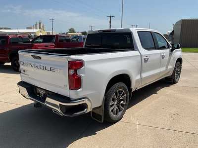 2021 Chevrolet 1500 Crew Cab, $32995. Photo 6