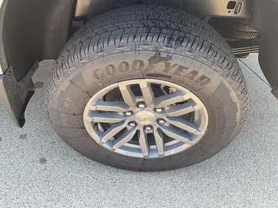 2025 Chevrolet Colorado Crew Cab, $44935. Photo 10