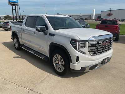 2023 GMC 1500 Crew Cab, $54995. Photo 4