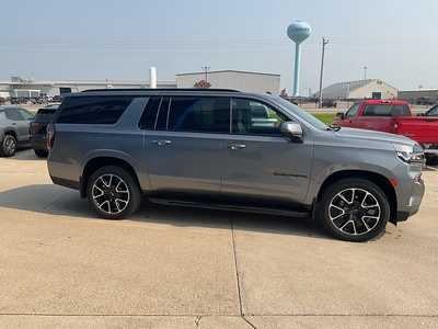 2022 Chevrolet Suburban, $61995. Photo 5