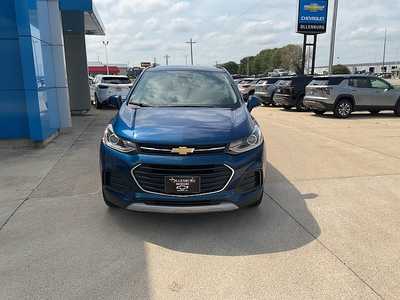 2020 Chevrolet Trax, $15995. Photo 2