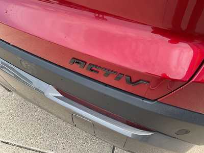 2026 Chevrolet Equinox, $38785. Photo 10