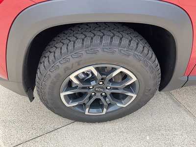 2026 Chevrolet Equinox, $38785. Photo 11