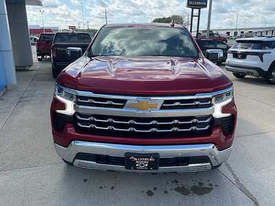 2024 Chevrolet 1500 Crew Cab, $50995. Photo 3