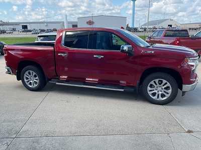 2024 Chevrolet 1500 Crew Cab, $50995. Photo 5