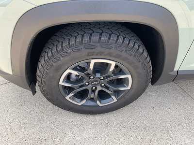 2026 Chevrolet Equinox, $38290. Photo 11