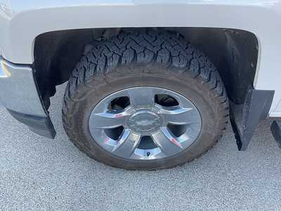 2017 Chevrolet 1500 Crew Cab, $28495. Photo 11