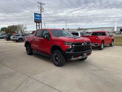 2024 Chevrolet 1500 Crew Cab, $57995. Photo 4