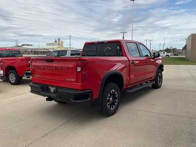 2024 Chevrolet 1500 Crew Cab, $57995. Photo 6