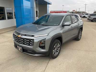2026 Chevrolet Equinox, $35490. Photo 2