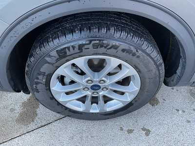 2021 Ford Escape, $16995. Photo 12