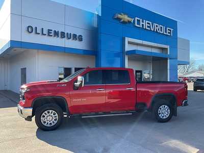 2024 Chevrolet 2500 Crew Cab, $65995. Photo 1