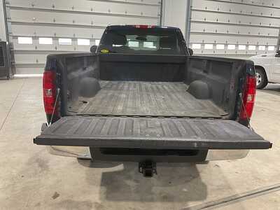 2010 Chevrolet 2500 Reg Cab, $12995. Photo 10