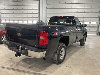 2010 Chevrolet 2500 Reg Cab, $12995. Photo 6