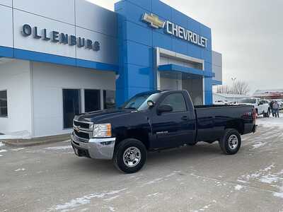 2010 Chevrolet 2500 Reg Cab, $12995. Photo 1
