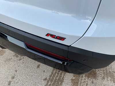 2026 Chevrolet Equinox, $41780. Photo 10