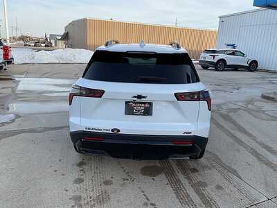 2026 Chevrolet Equinox, $41780. Photo 7