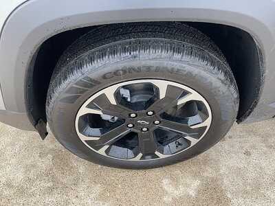 2026 Chevrolet Equinox, $36090. Photo 10