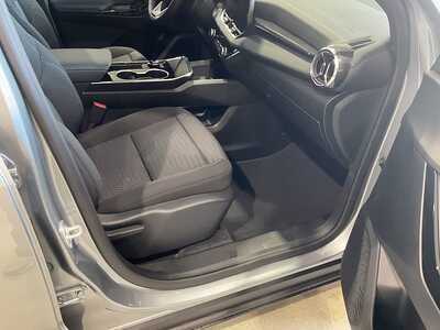 2026 Chevrolet Equinox, $30795. Photo 11