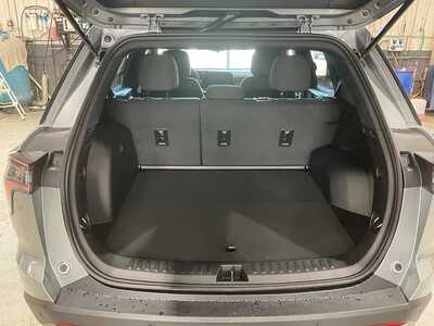 2026 Chevrolet Equinox, $30795. Photo 12