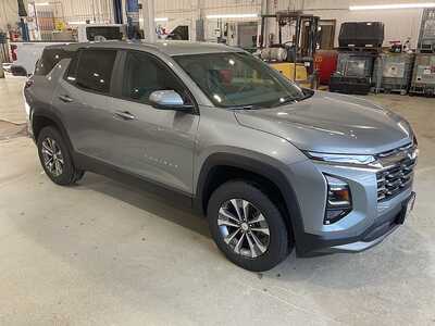 2026 Chevrolet Equinox, $30795. Photo 4
