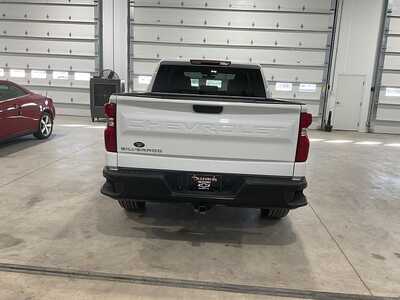2021 Chevrolet 1500 Crew Cab, $25995. Photo 7