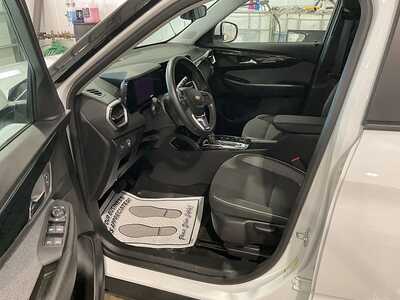 2025 Chevrolet TrailBlazer, $0. Photo 10