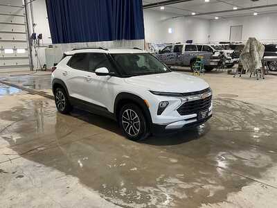 2025 Chevrolet TrailBlazer, $0. Photo 3