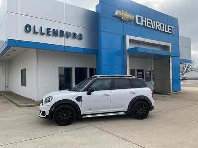 2020 MINI Cooper Countryman, $17995. Photo 1