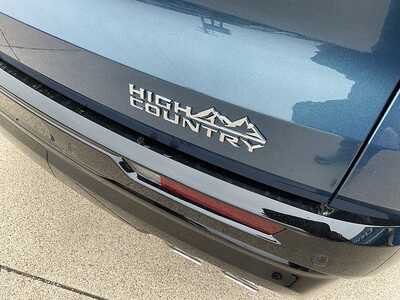 2026 Chevrolet Traverse, $57095. Photo 10