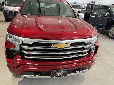 2023 Chevrolet 1500 Crew Cab, $47995. Photo 3
