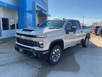 2026 Chevrolet 2500 Crew Cab, $70930. Photo 2