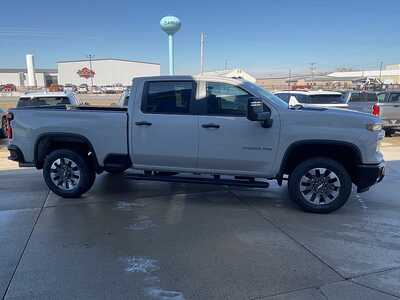 2026 Chevrolet 2500 Crew Cab, $70930. Photo 6