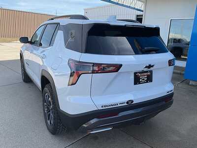 2026 Chevrolet Equinox, $41360. Photo 8