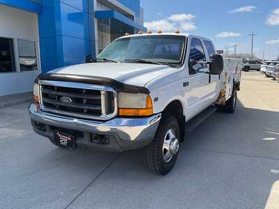 2020 Ford F350 Crew Cab, $7995. Photo 2
