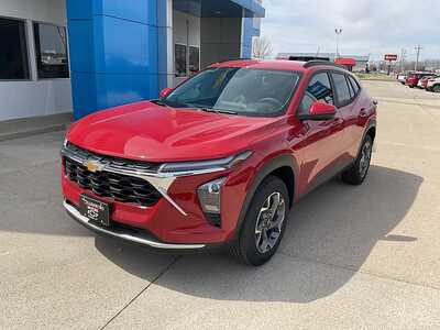 2026 Chevrolet Trax, $26385. Photo 2
