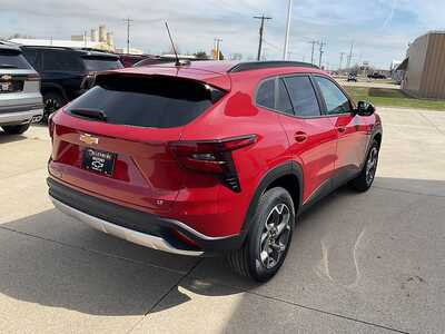 2026 Chevrolet Trax, $26385. Photo 7