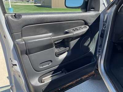 2005 Dodge 1500 Ext Cab, $4995. Photo 9