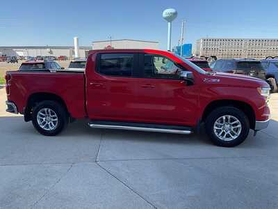 2024 Chevrolet 1500 Crew Cab, $39995. Photo 5