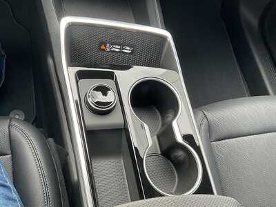 2026 Chevrolet Equinox, $35790. Photo 5