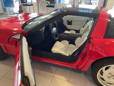 1992 Chevrolet Corvette, $8995. Photo 7