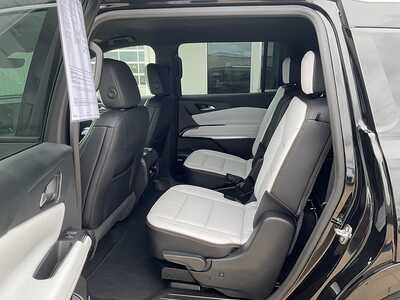 2026 Chevrolet Traverse, $0. Photo 12