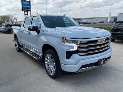 2026 Chevrolet 1500 Crew Cab, $79760. Photo 4