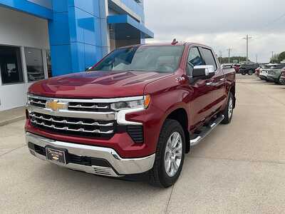2025 Chevrolet 1500 Crew Cab, $55995. Photo 2