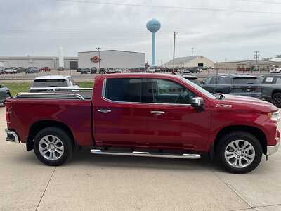 2025 Chevrolet 1500 Crew Cab, $55995. Photo 5