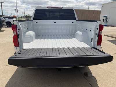 2026 Chevrolet 1500 Crew Cab, $58435. Photo 9
