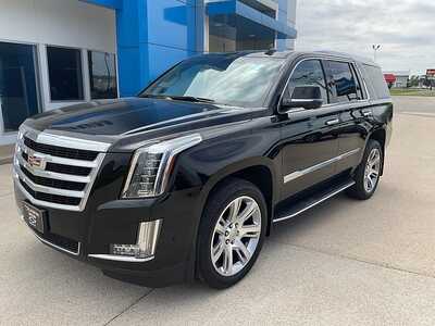 2019 Cadillac Escalade, $30995. Photo 2