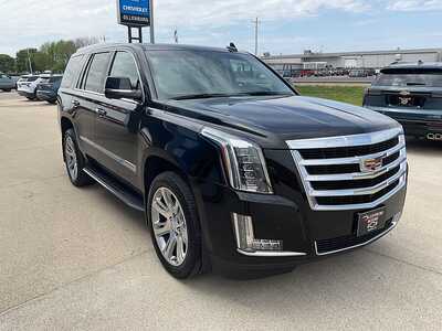 2019 Cadillac Escalade, $30995. Photo 4