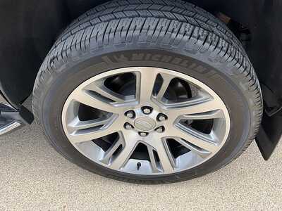2019 Cadillac Escalade, $30995. Photo 9