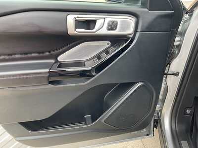 2023 Ford Explorer, $39995. Photo 11